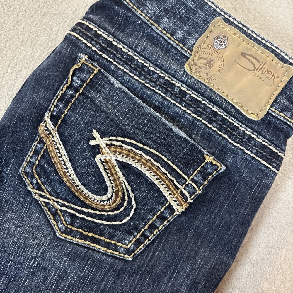 Women's Silver "Tuesday Bootcut" Denim Jeans 29X33 Slim Dark Wash‎ Heavy Stitch